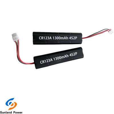Le défibrillateur Limno2 est équipé de batteries CR123A 4S2P 12V 2600MAH