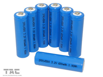 Super longue durée de vie 3.0V et 3.2V conduit lampe de poche AA Batteries avec faible taux d'autodécharge