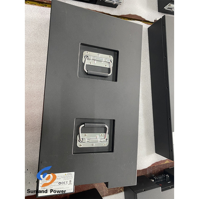 Paquet PLAT de batterie de 48V 42AH IFR32700 16S7P LIFEPO4 pour le courant fonctionnant de soutien 80a de robot