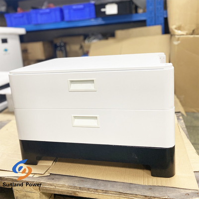 Basse tension empilant le système à énergie solaire 51.2V 100AH 5000WH de stockage avec l'inverseur